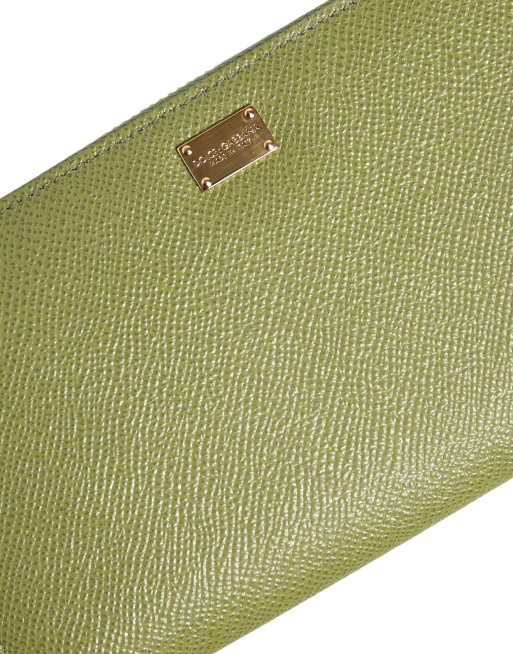 Dolce & Gabbana Green Leather Logo Plaque Zip Around Continenta Wallet