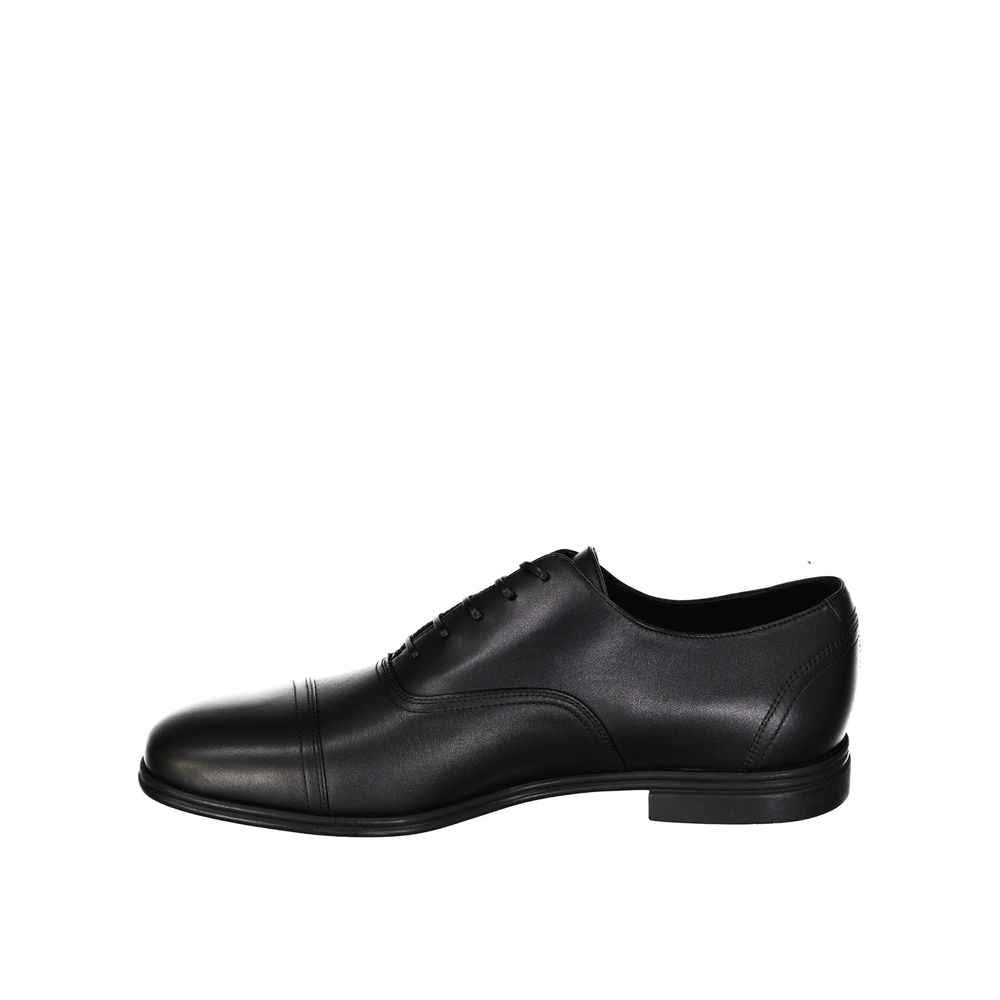 Salvatore Ferragamo Black Leather Oxfords And Derbies