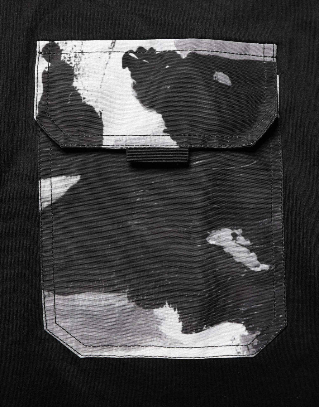 Dolce & Gabbana Black Camouflage Pocket Oversized T-shirt