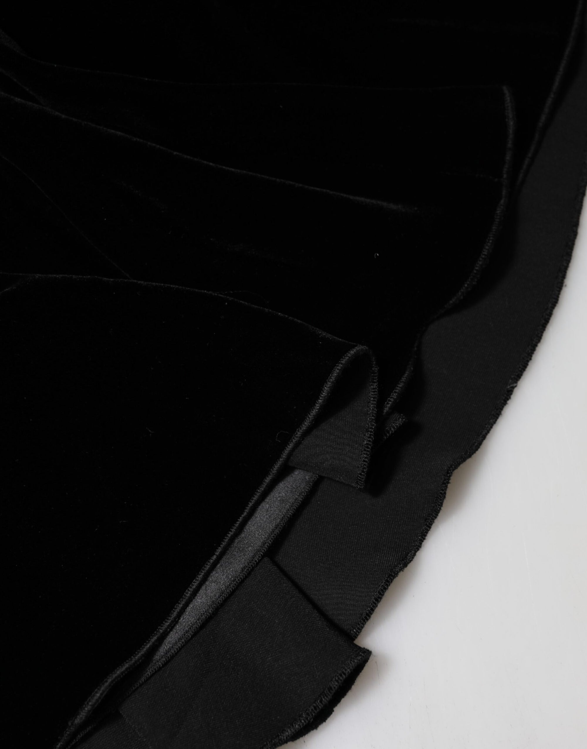 Dolce & Gabbana Black High Waist Fit Flared Midi Skirt