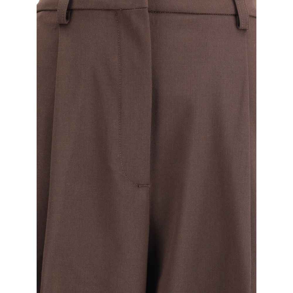 The Latest Pleated Pants