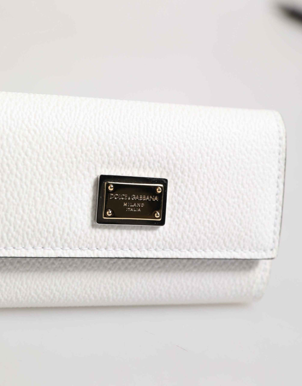 Dolce & Gabbana White Leather Card Case Holder Wallet Gold Logo Plate  Key Holder