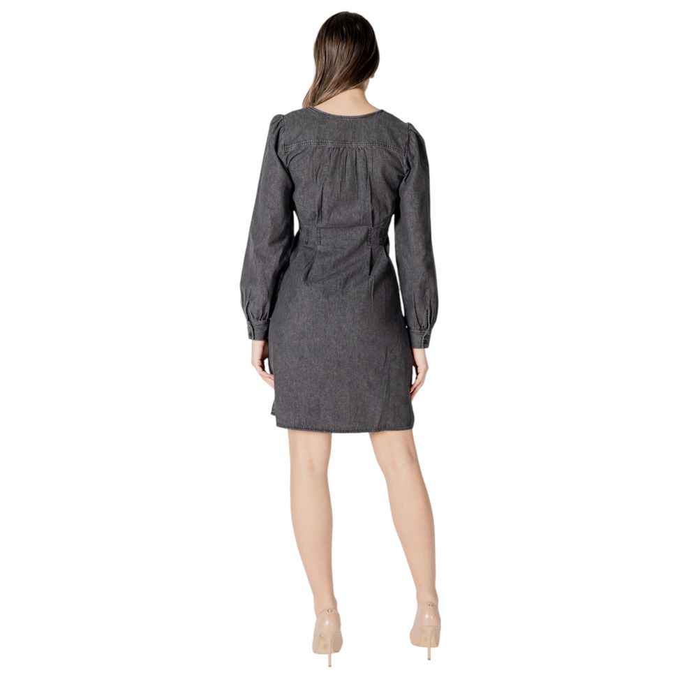 ICHI Black Cotton Short