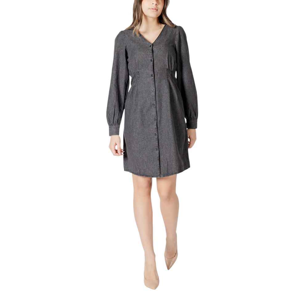 ICHI Black Cotton Short