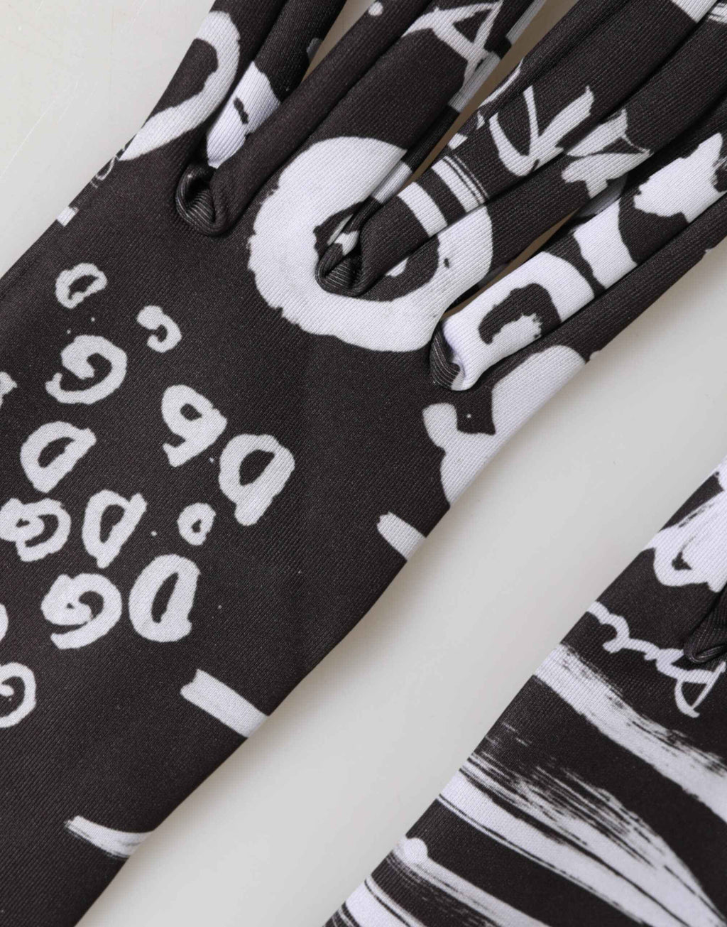 Dolce & Gabbana Black White DG Logo Elbow Length Mitten Gloves